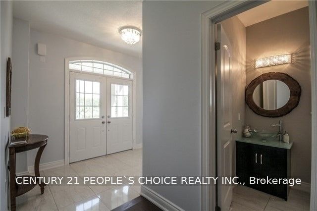 74 Bramsey Street, Georgina, ON, L0E 1R0 - 2