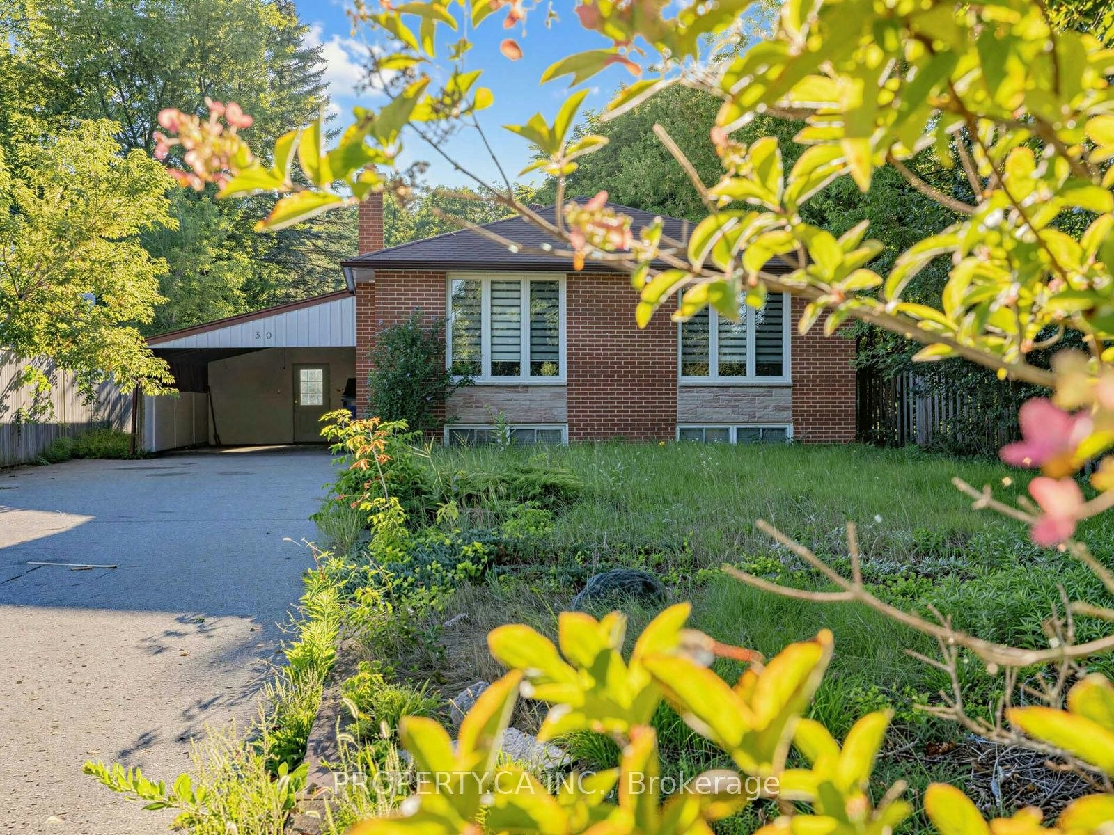 30 Willow Street, East Gwillimbury, ON, L9N 1J4