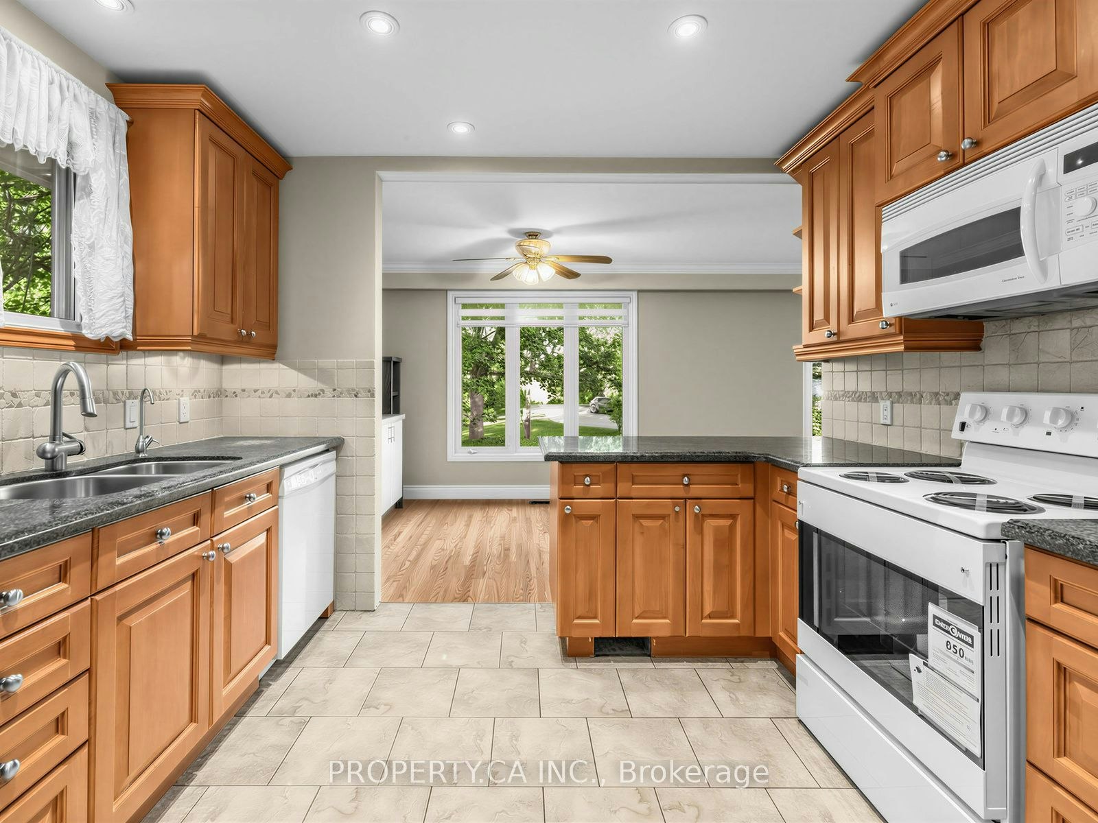30 Willow Street, East Gwillimbury, ON, L9N 1J4 - 16