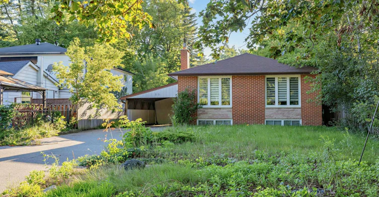 30 Willow Street, East Gwillimbury, ON, L9N 1J4 - 2