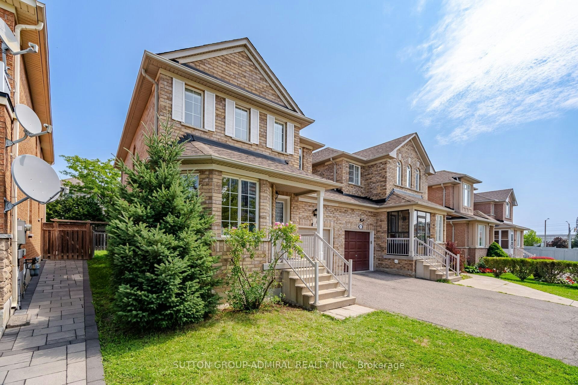 187 Red Maple Road, Richmond Hill, ON, L4B 4S6