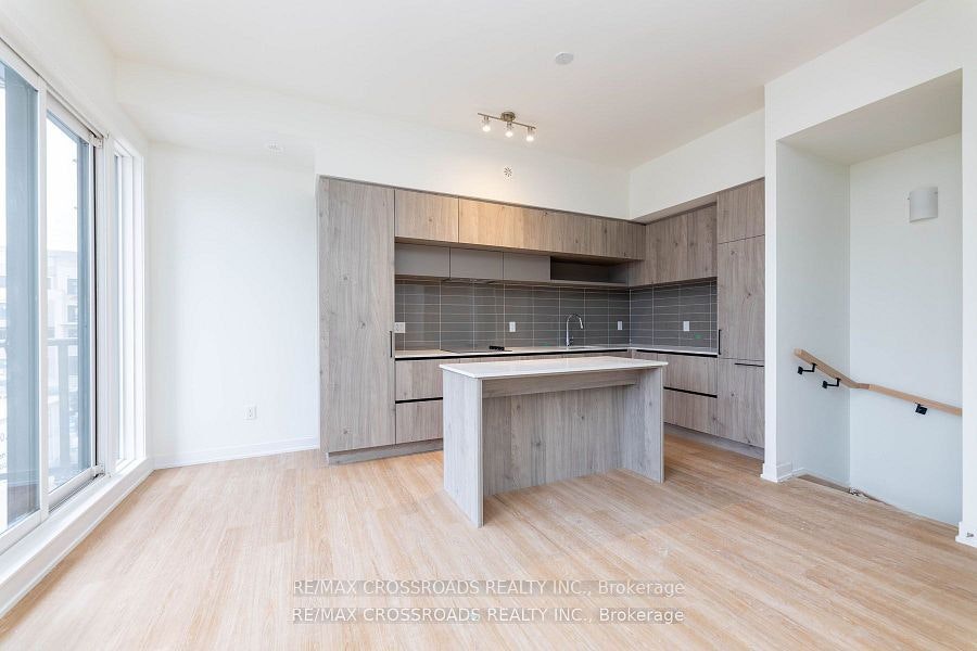 1212-10 David Eyer Road E, Richmond Hill, ON, L4S 0N2 - 2