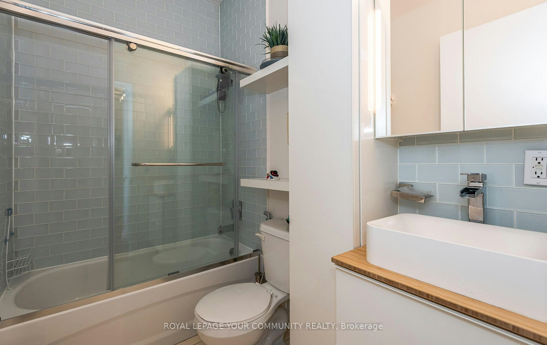 704-10376 Yonge Street, Richmond Hill, ON, L4C 3B8 - 10