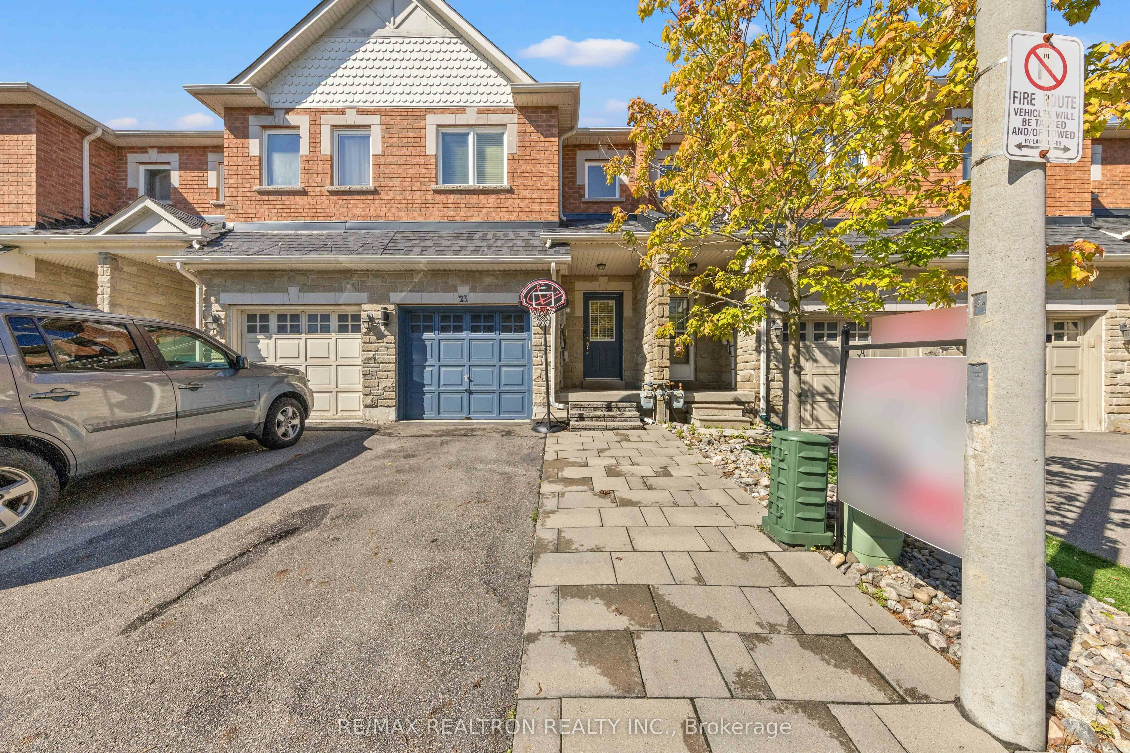 56 North Lake Road, Richmond Hill, ON, L4E 0G5