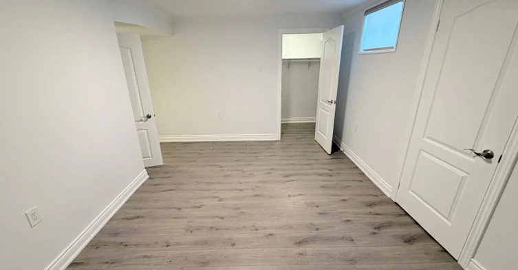 2 Irwin (Basement) Place, Bradford West Gwillimbury, ON, L3Z 0H7 - 3