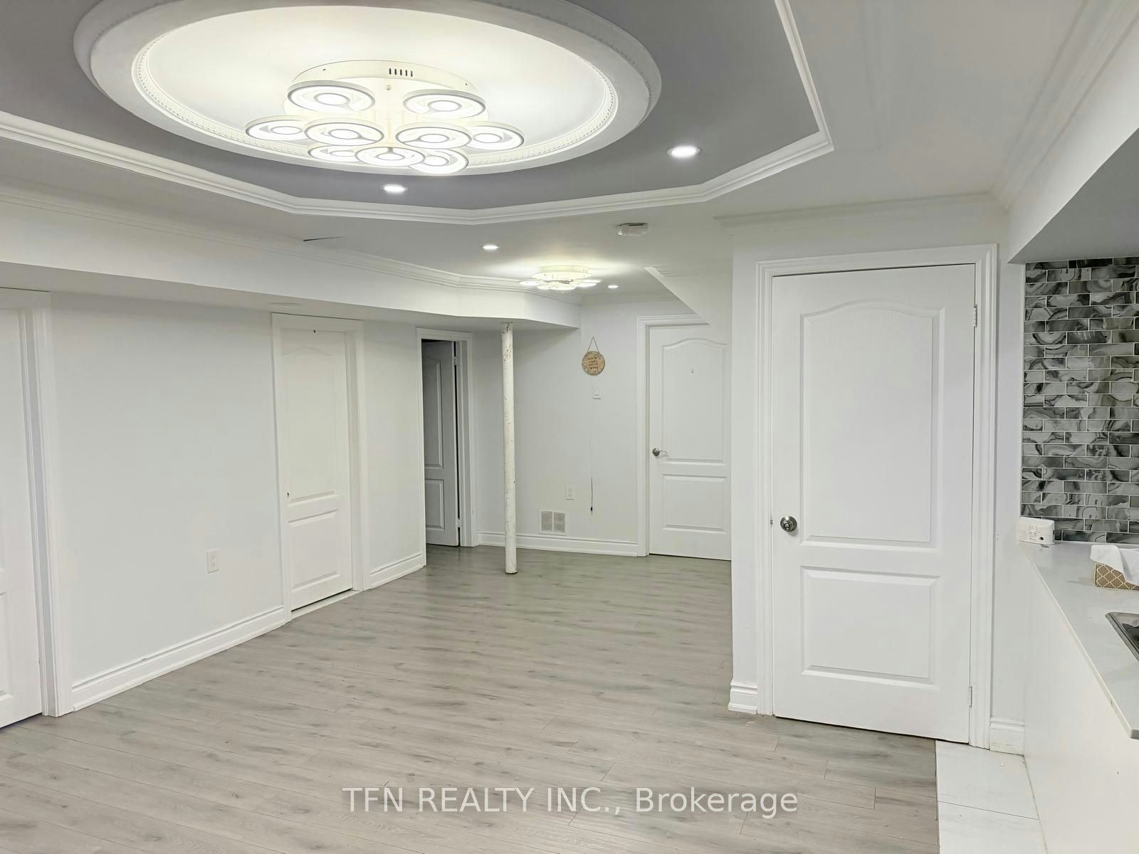2 Irwin (Basement) Place, Bradford West Gwillimbury, ON, L3Z 0H7 - 2