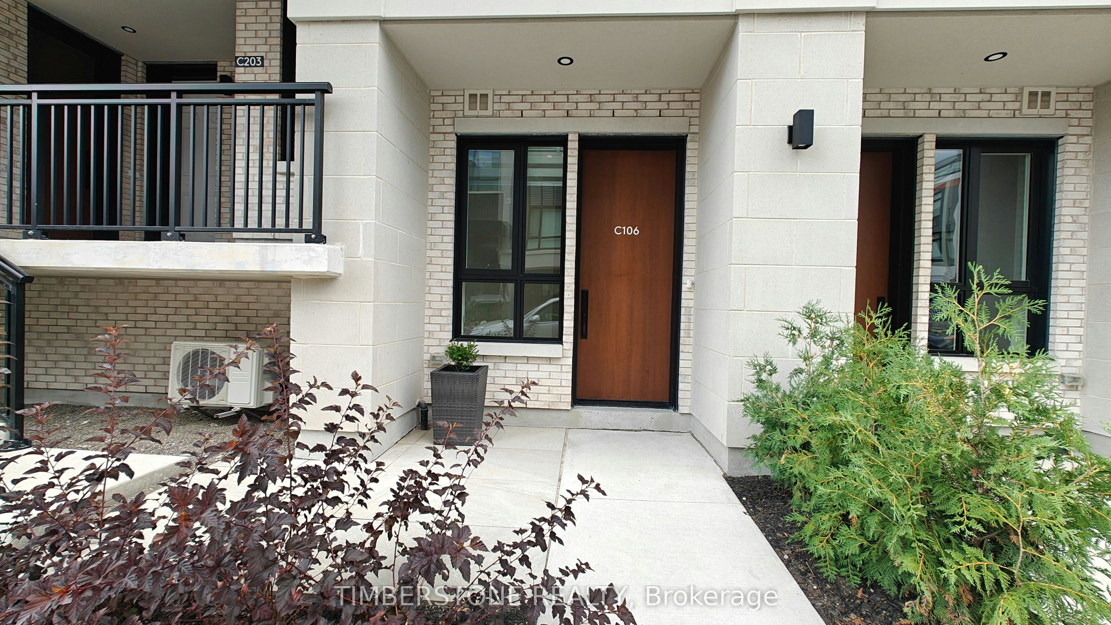 C106-6 Red Squirrel Lane, Richmond Hill, ON, L4S 1M4