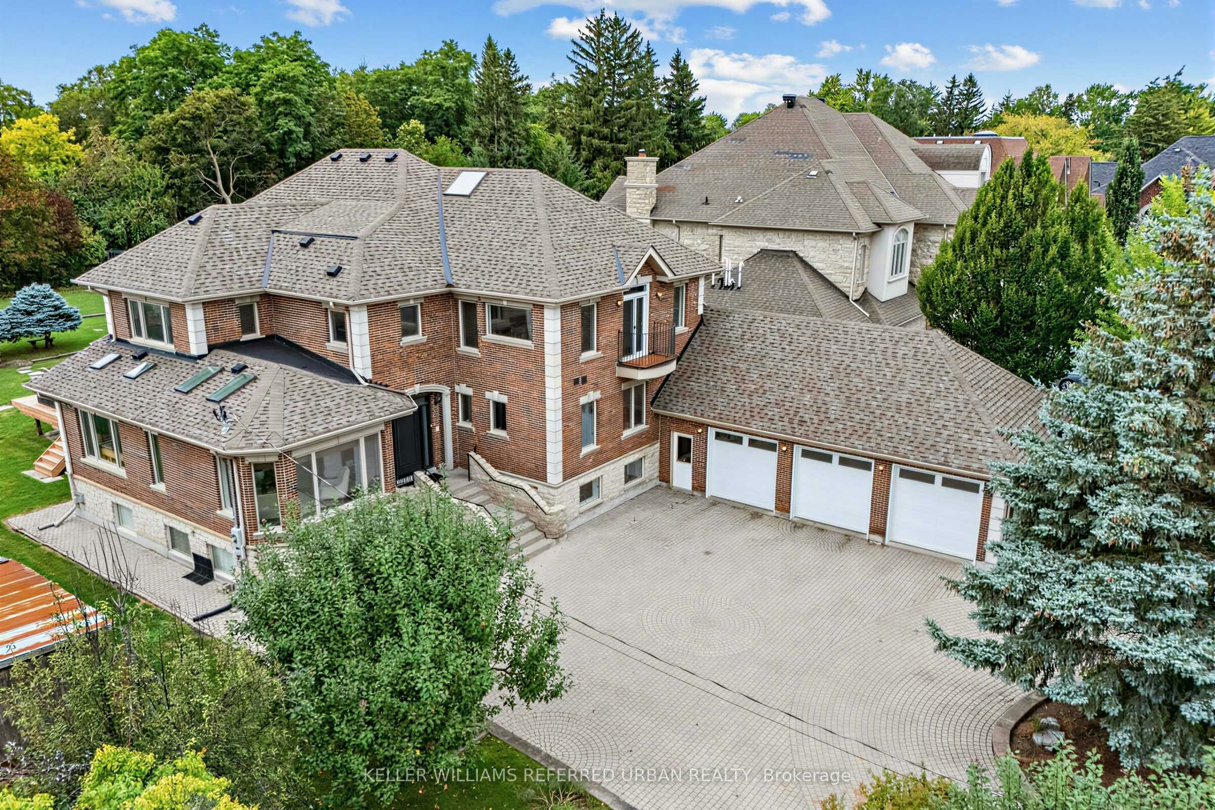 18 Yongeview Avenue, Richmond Hill, ON, L4C 7A4