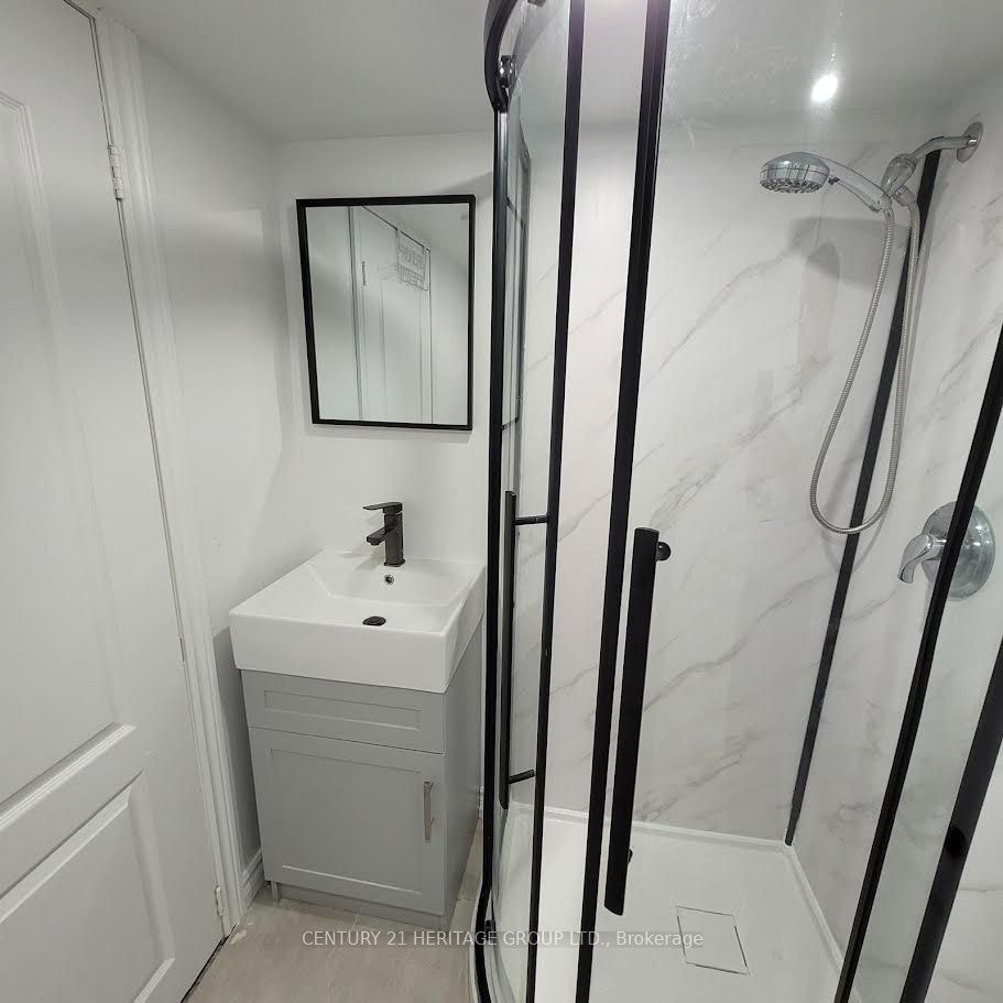 Lower-51 Rocksprings Avenue, Richmond Hill, ON, L4S 1P8 - 10