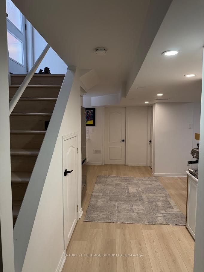 Lower-51 Rocksprings Avenue, Richmond Hill, ON, L4S 1P8 - 6