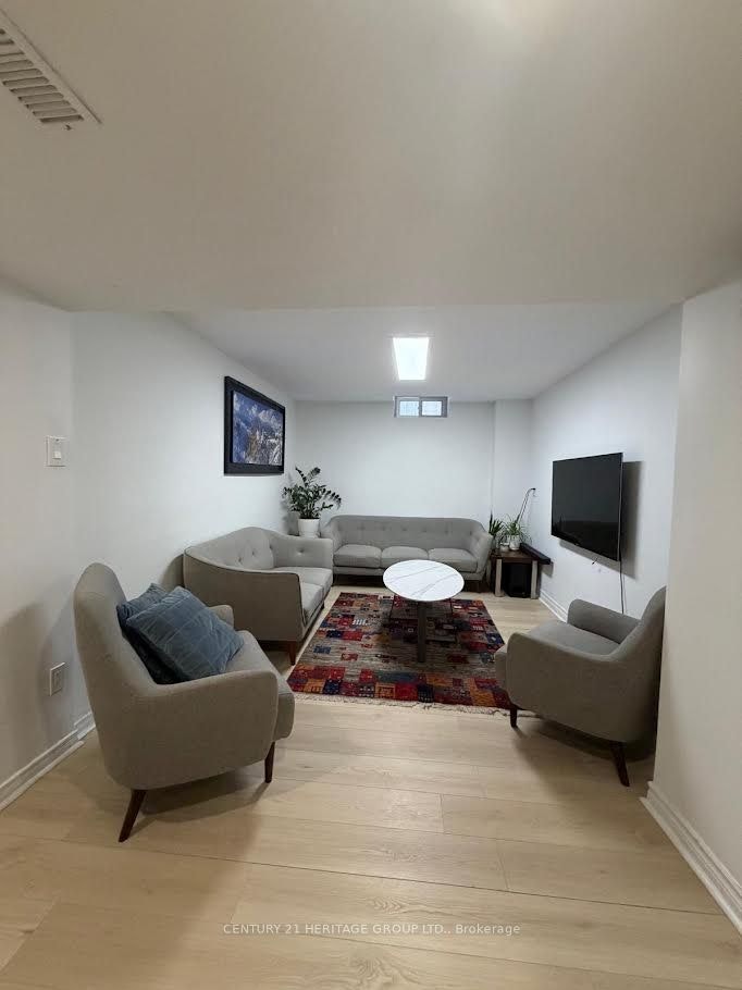 Lower-51 Rocksprings Avenue, Richmond Hill, ON, L4S 1P8 - 5