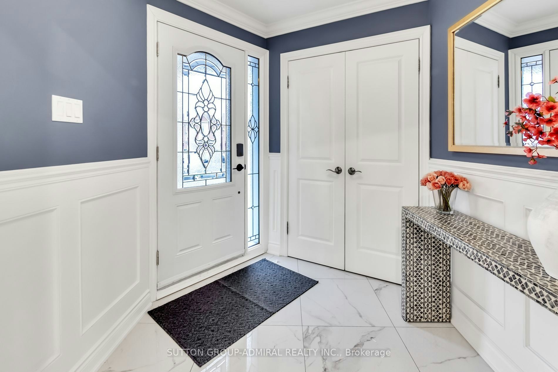 Main & 2nd-119 Mccabe Crescent, Vaughan, ON, L4J 2S6 - 2
