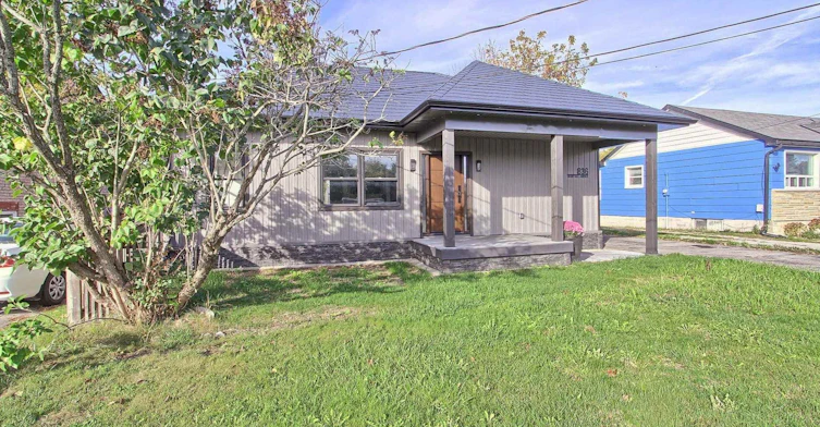 836 Montsell Avenue, Georgina, ON, L0E 1S0 - 2