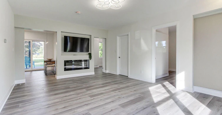 836 Montsell Avenue, Georgina, ON, L0E 1S0 - 11