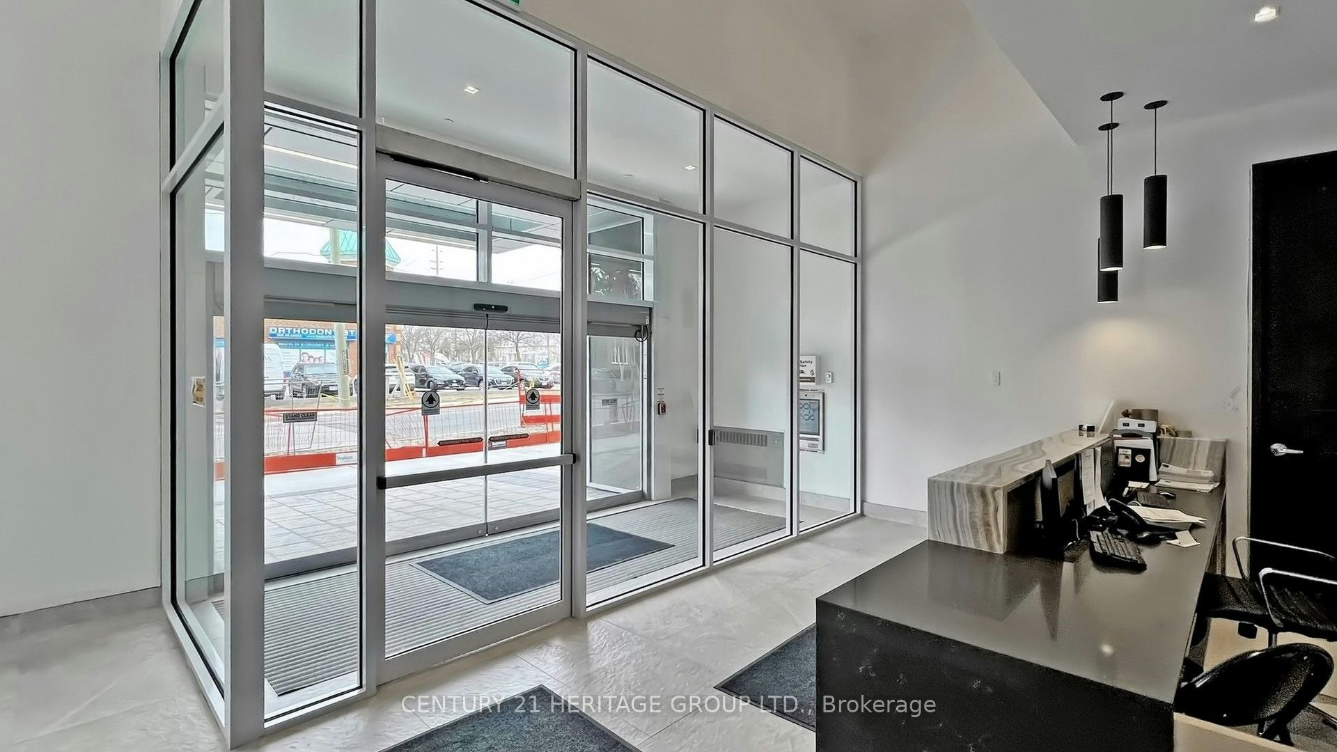 1205-8888 Yonge Street, Richmond Hill, ON, L4C 5V6 - 4