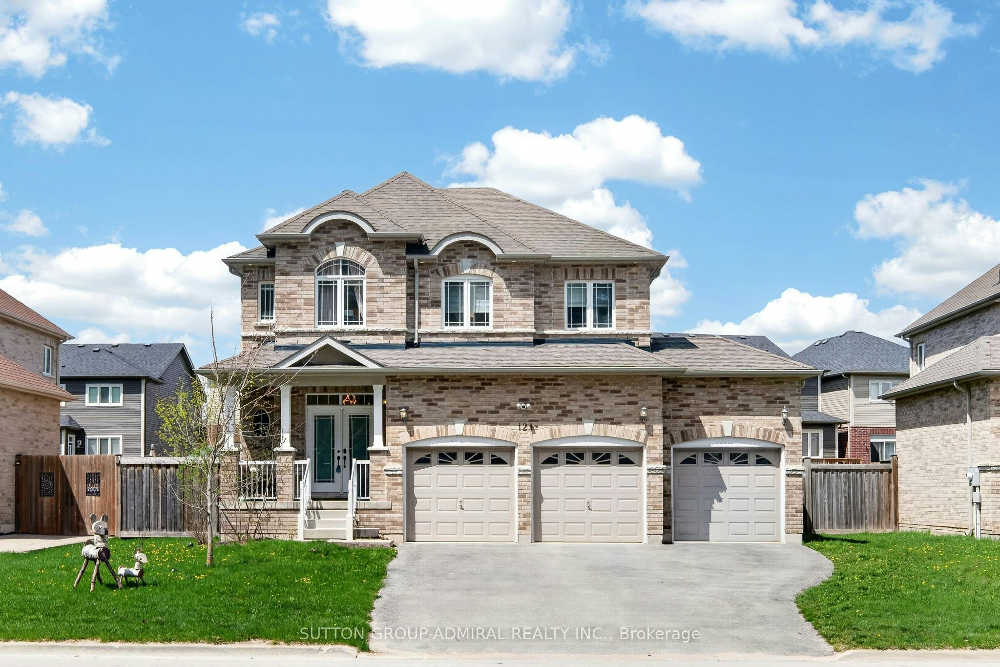 121 Centre Street, Essa, ON, L0M 1B0