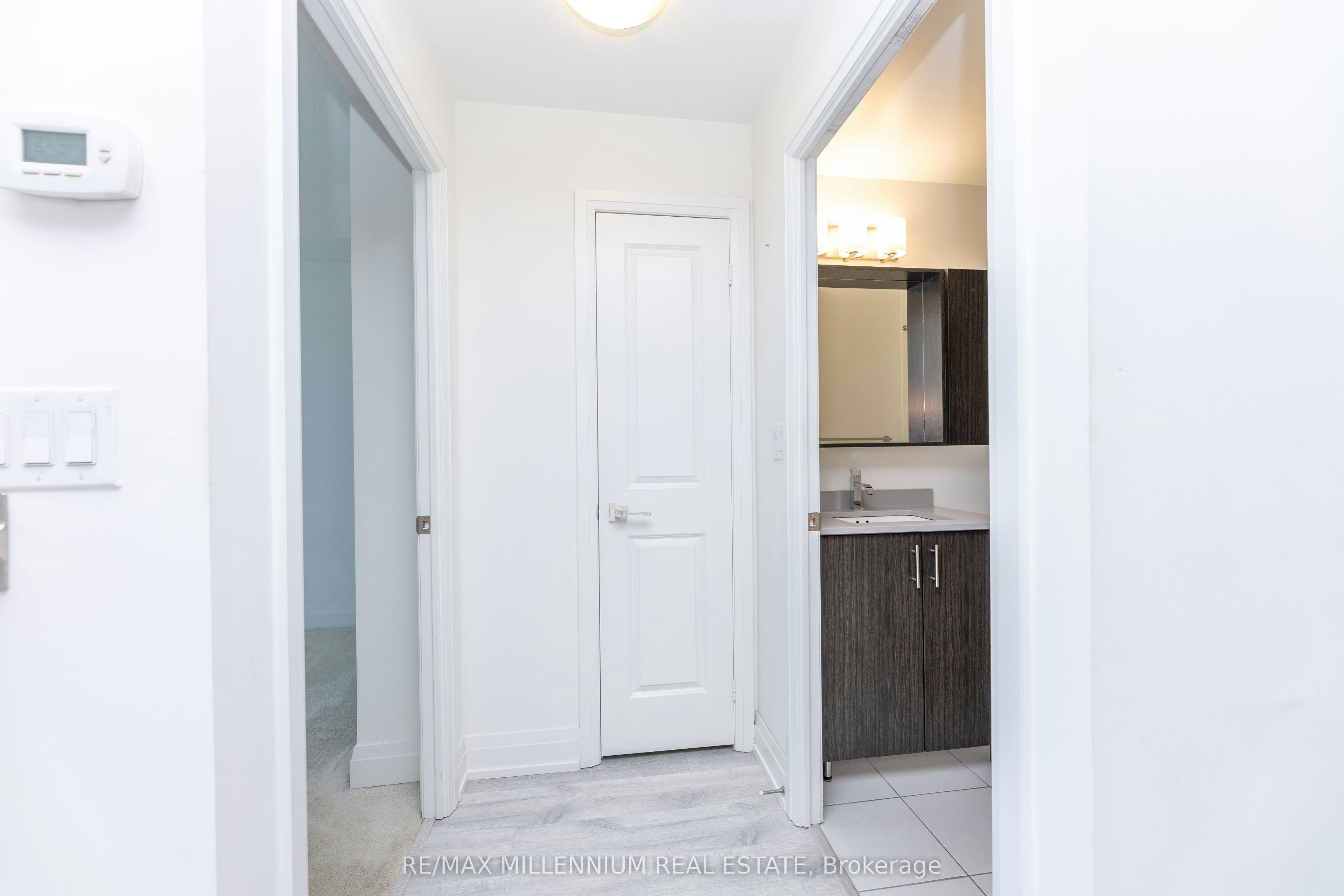 1401-3700 Highway 7 Road, Vaughan, ON, L4L 0G8 - 16