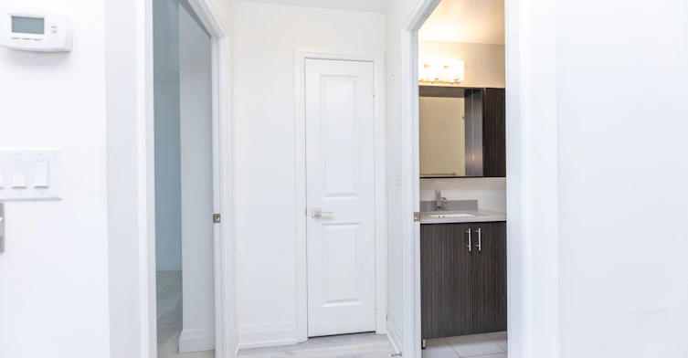 1401-3700 Highway 7 Road, Vaughan, ON, L4L 0G8 - 16