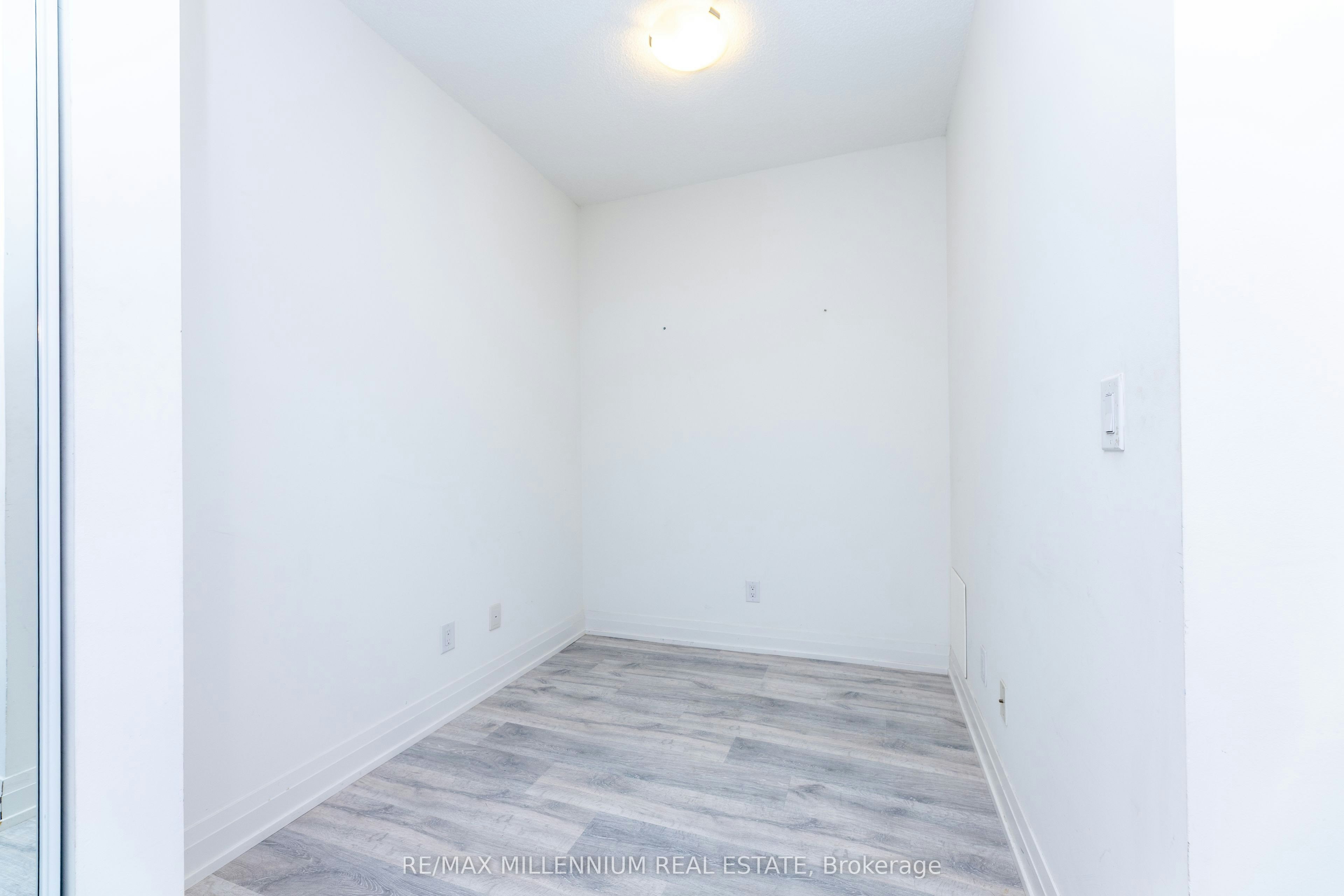 1401-3700 Highway 7 Road, Vaughan, ON, L4L 0G8 - 14