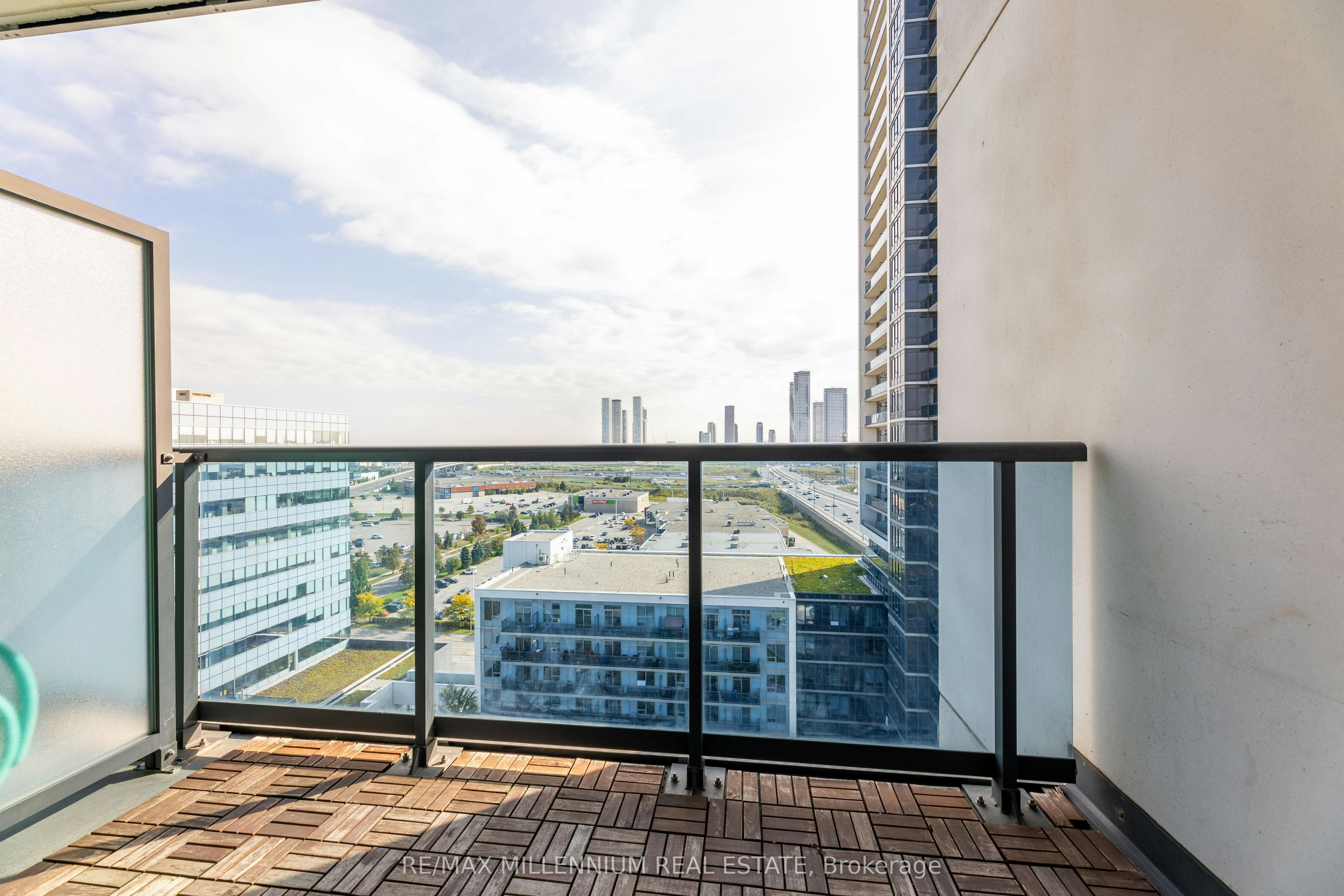 1401-3700 Highway 7 Road, Vaughan, ON, L4L 0G8 - 21