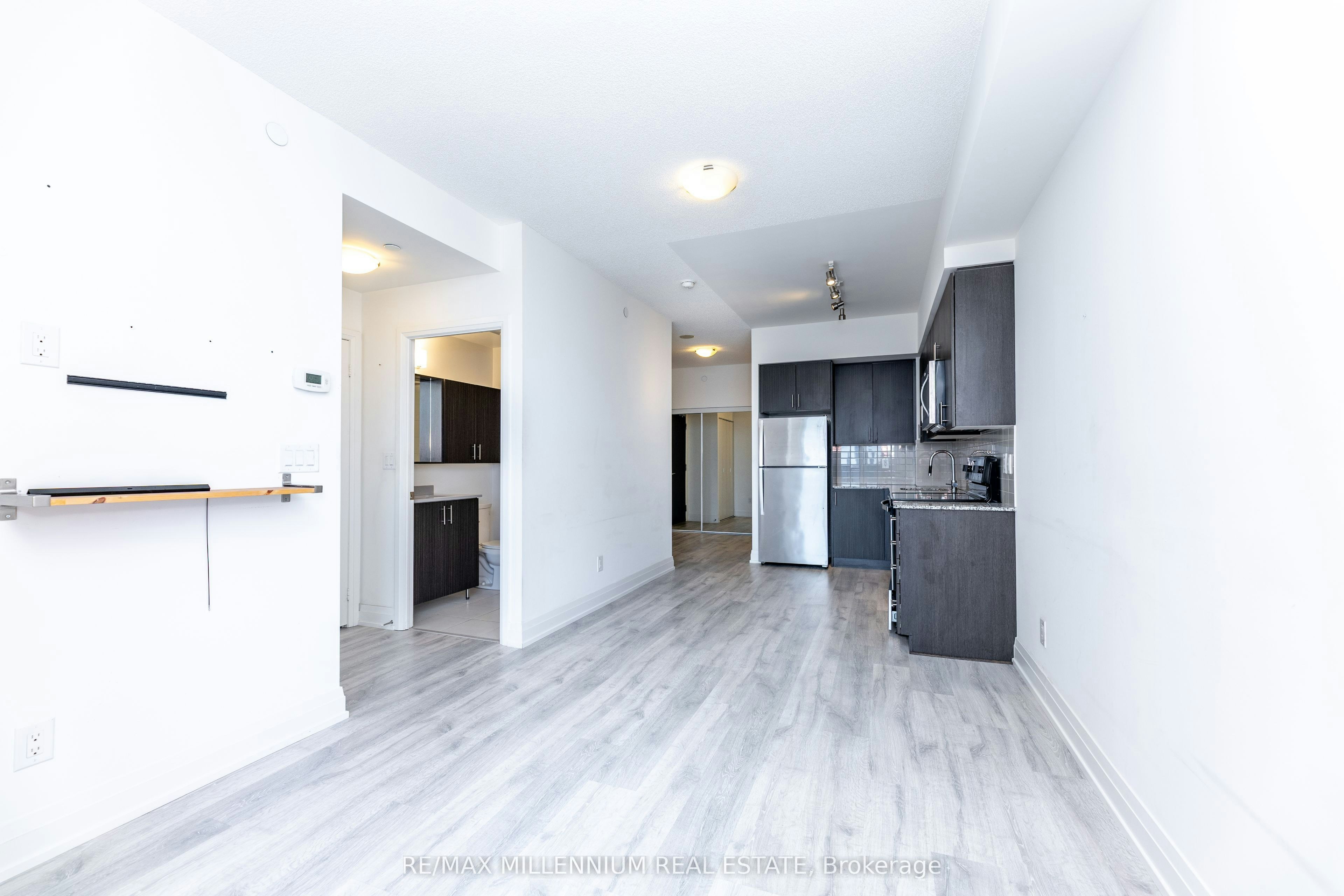1401-3700 Highway 7 Road, Vaughan, ON, L4L 0G8 - 10