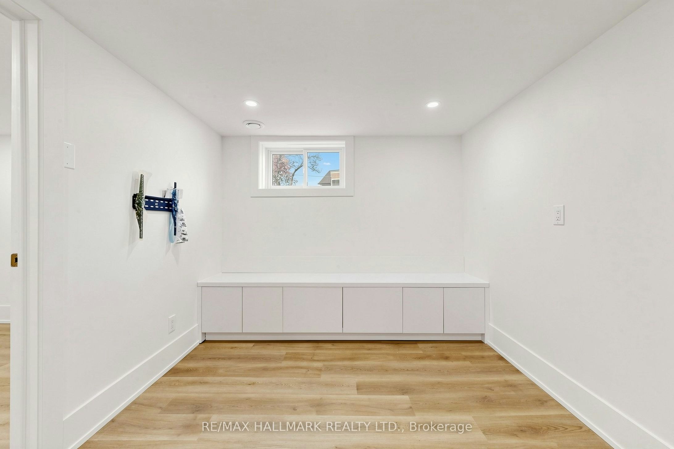 Basement 1-11 Johnson Road, Aurora, ON, L4G 2A3 - 8