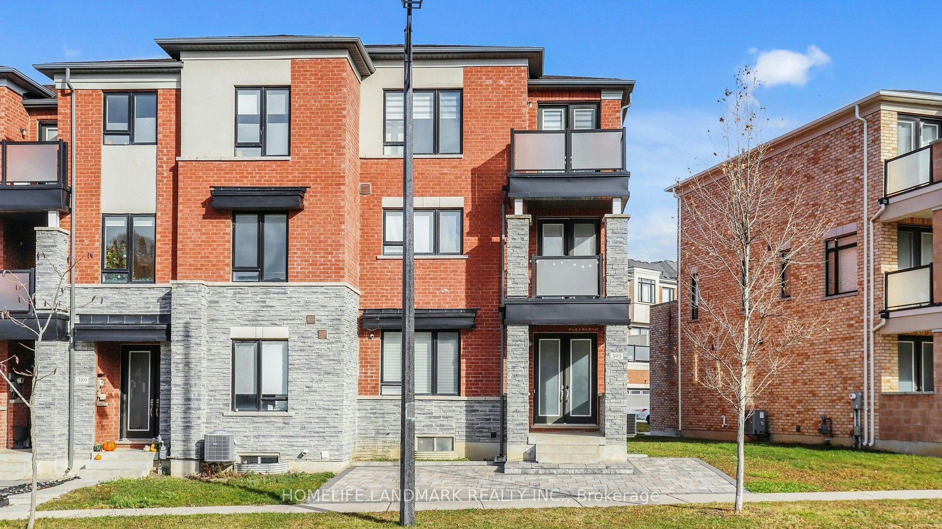 393 William Graham Drive, Aurora, ON, L4G 0Z9