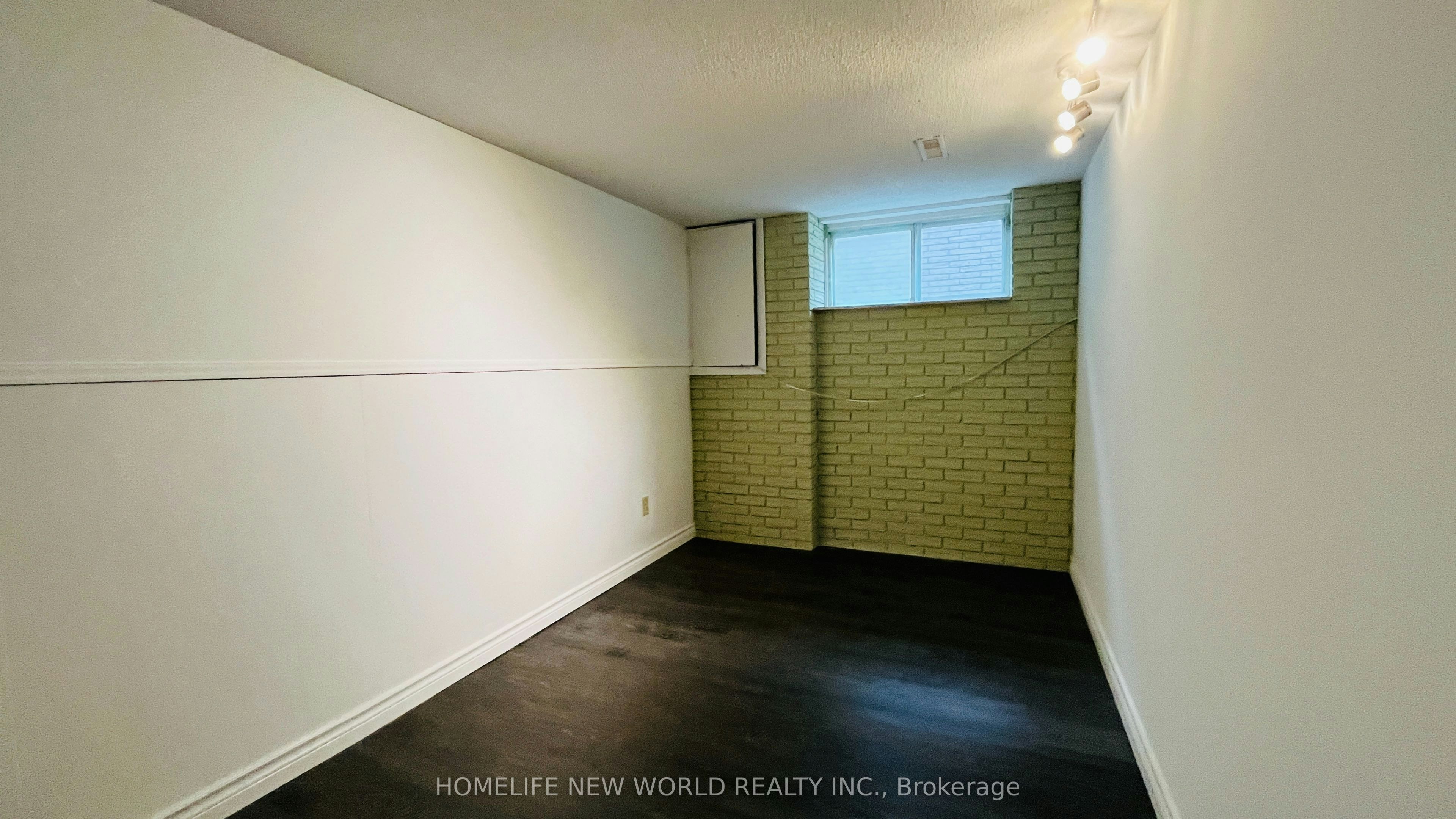 Lower-38 Weldrick Road W, Richmond Hill, ON, L4C 3T8 - 9