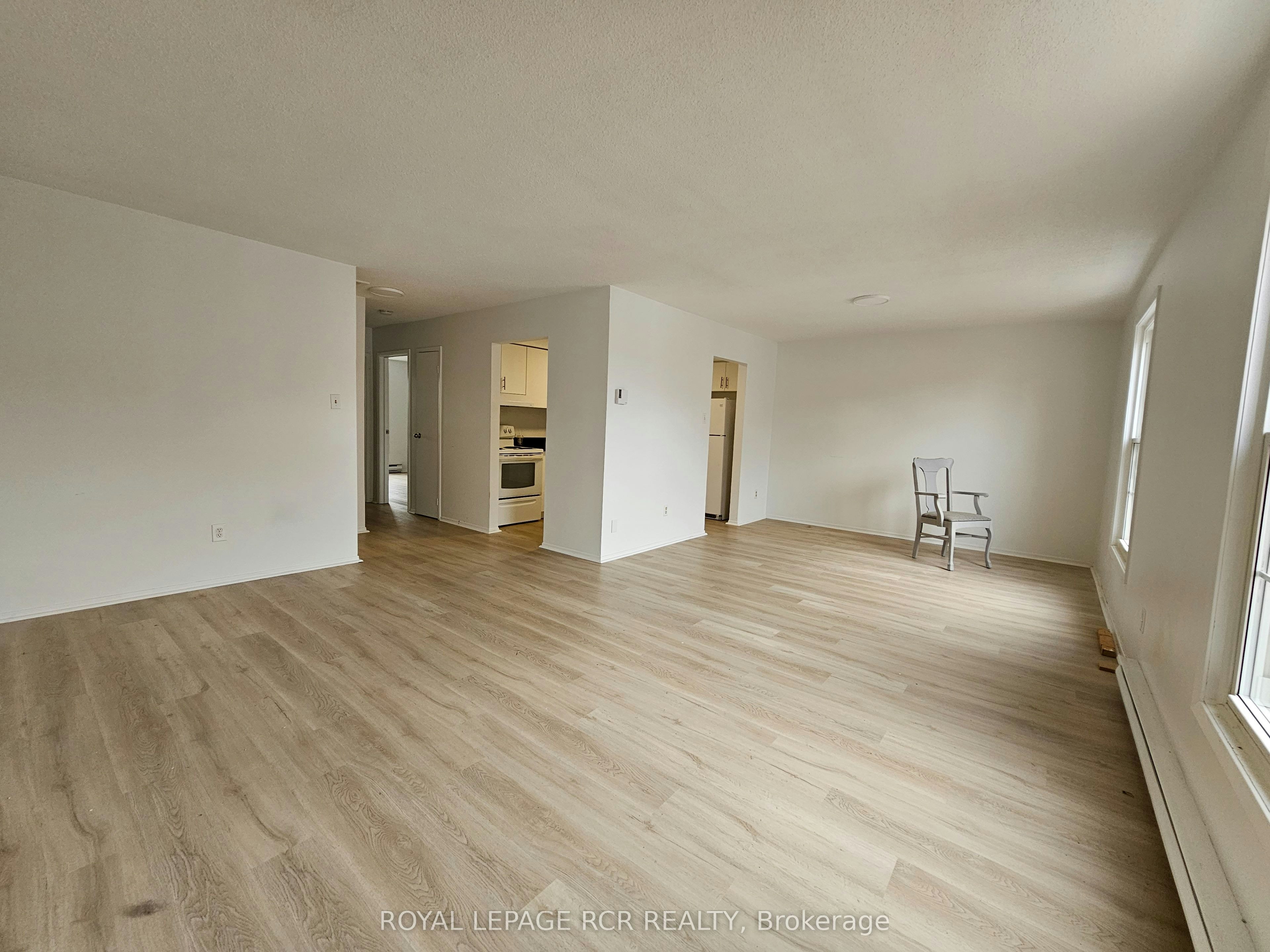 202-2 Orchard Heights Boulevard, Aurora, ON, L4G 3W3 - 7