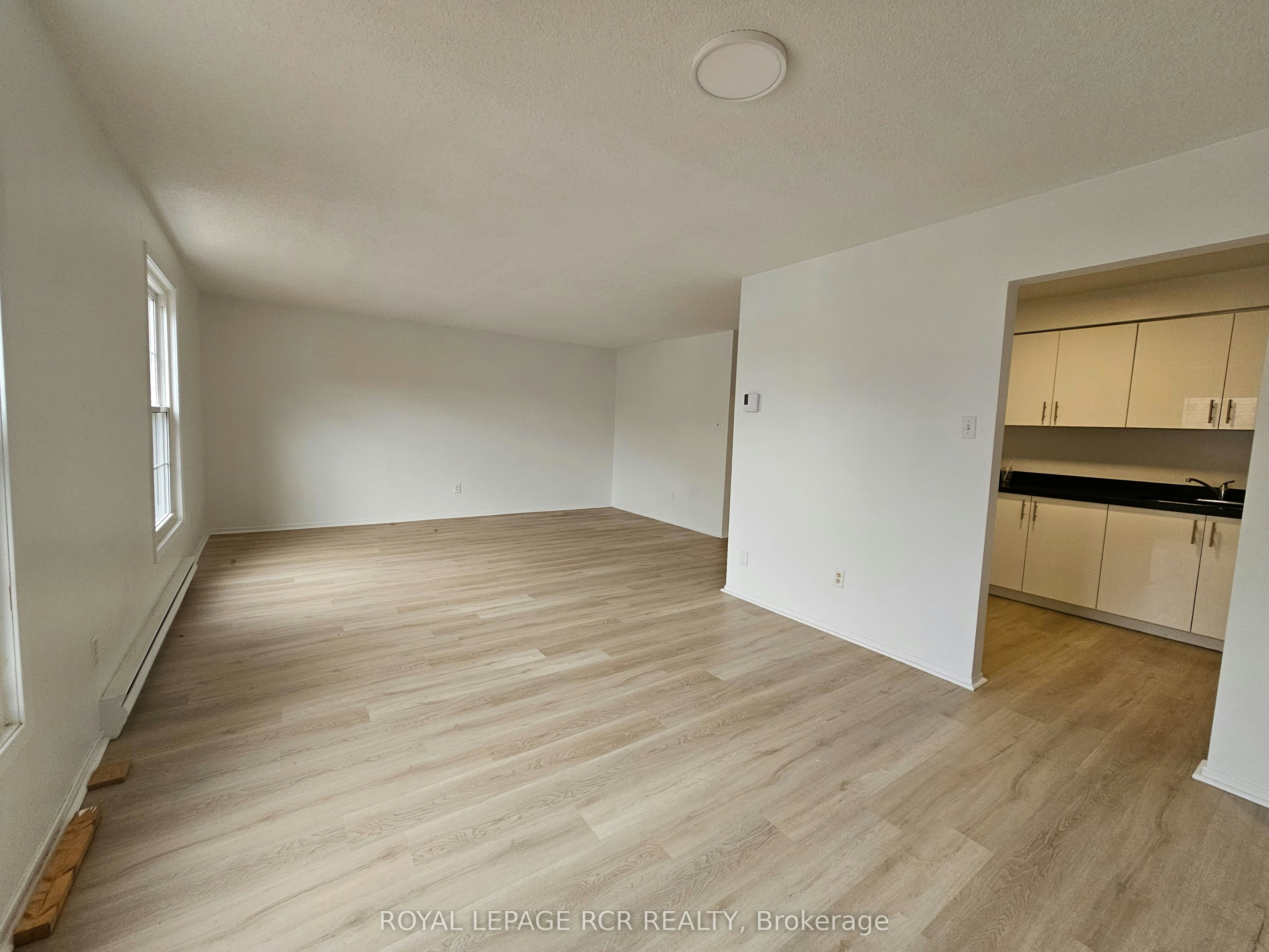 202-2 Orchard Heights Boulevard, Aurora, ON, L4G 3W3 - 9