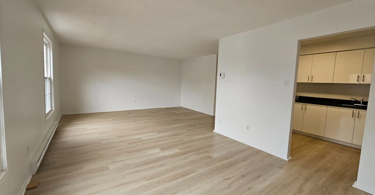 202-2 Orchard Heights Boulevard, Aurora, ON, L4G 3W3 - 9