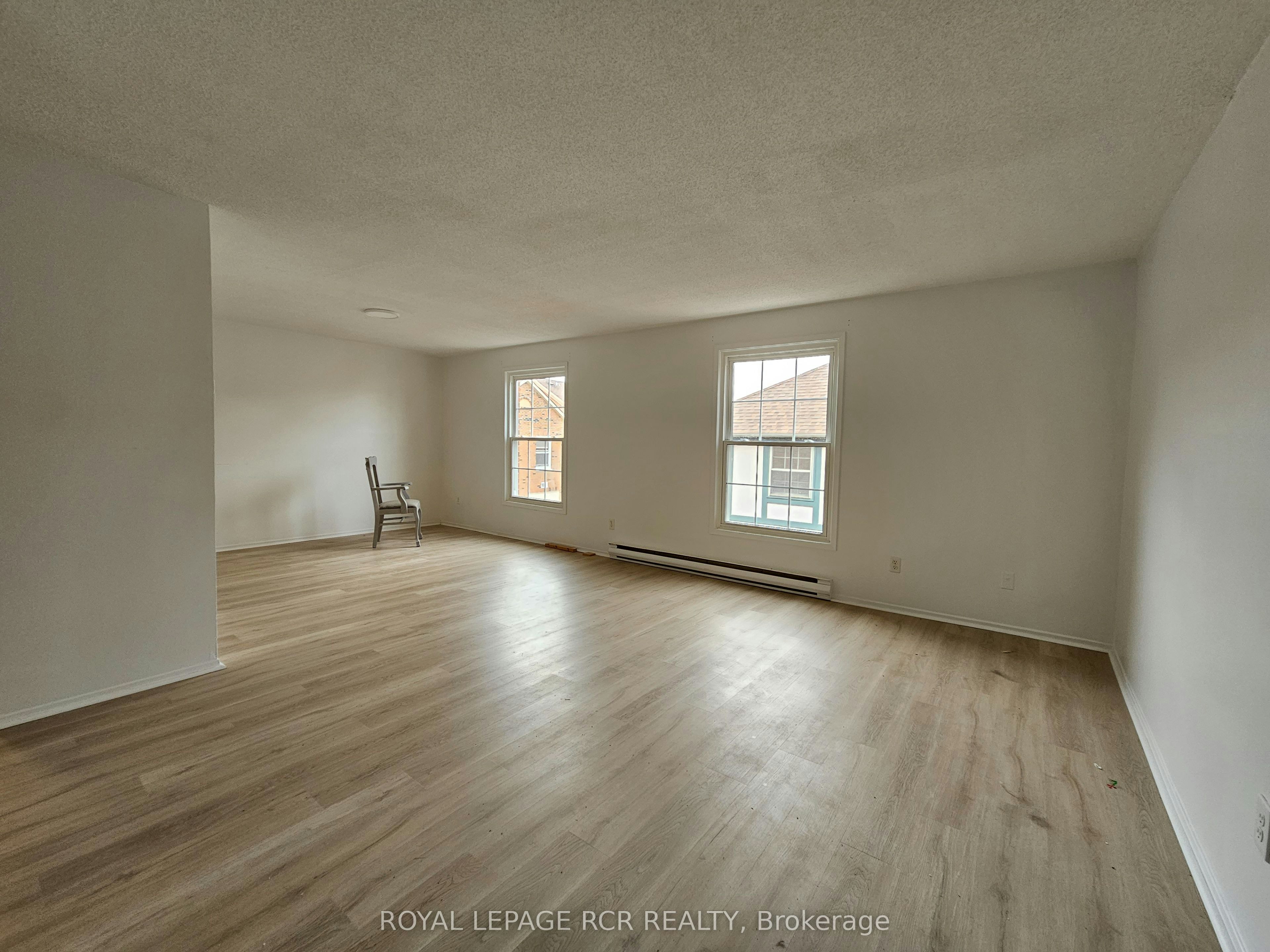 202-2 Orchard Heights Boulevard, Aurora, ON, L4G 3W3 - 5