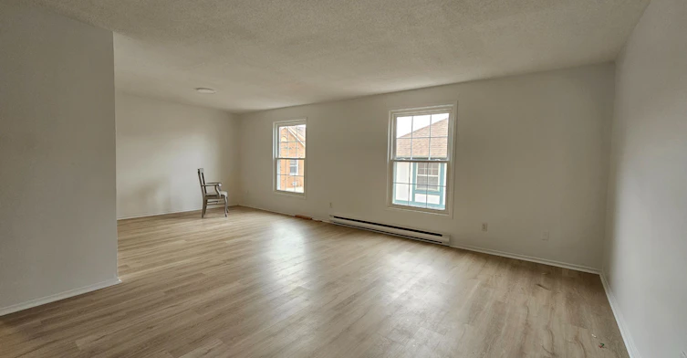 202-2 Orchard Heights Boulevard, Aurora, ON, L4G 3W3 - 5