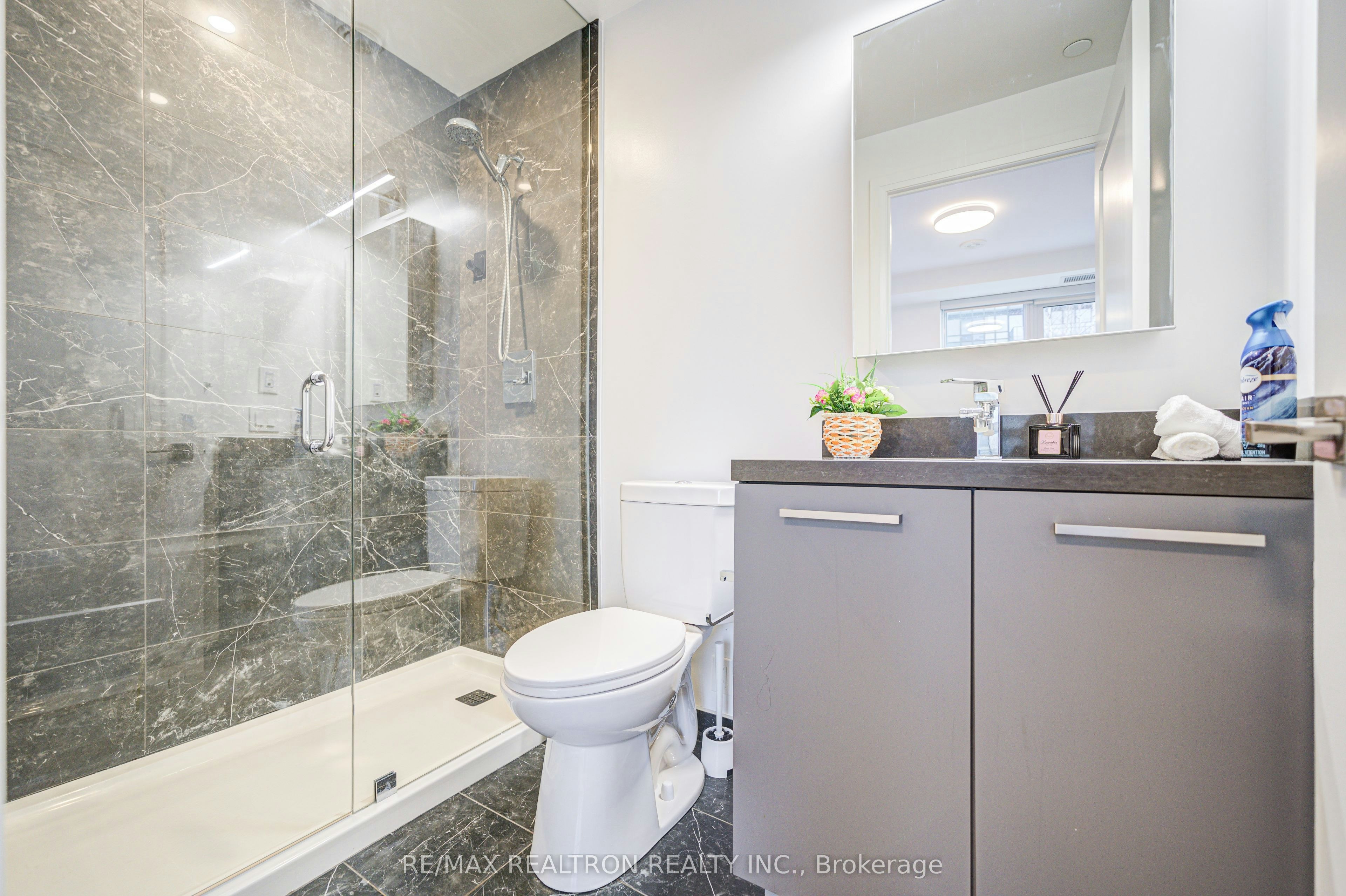 A 208-38 Gandhi Lane, Markham, ON, L3T 0G9 - 4