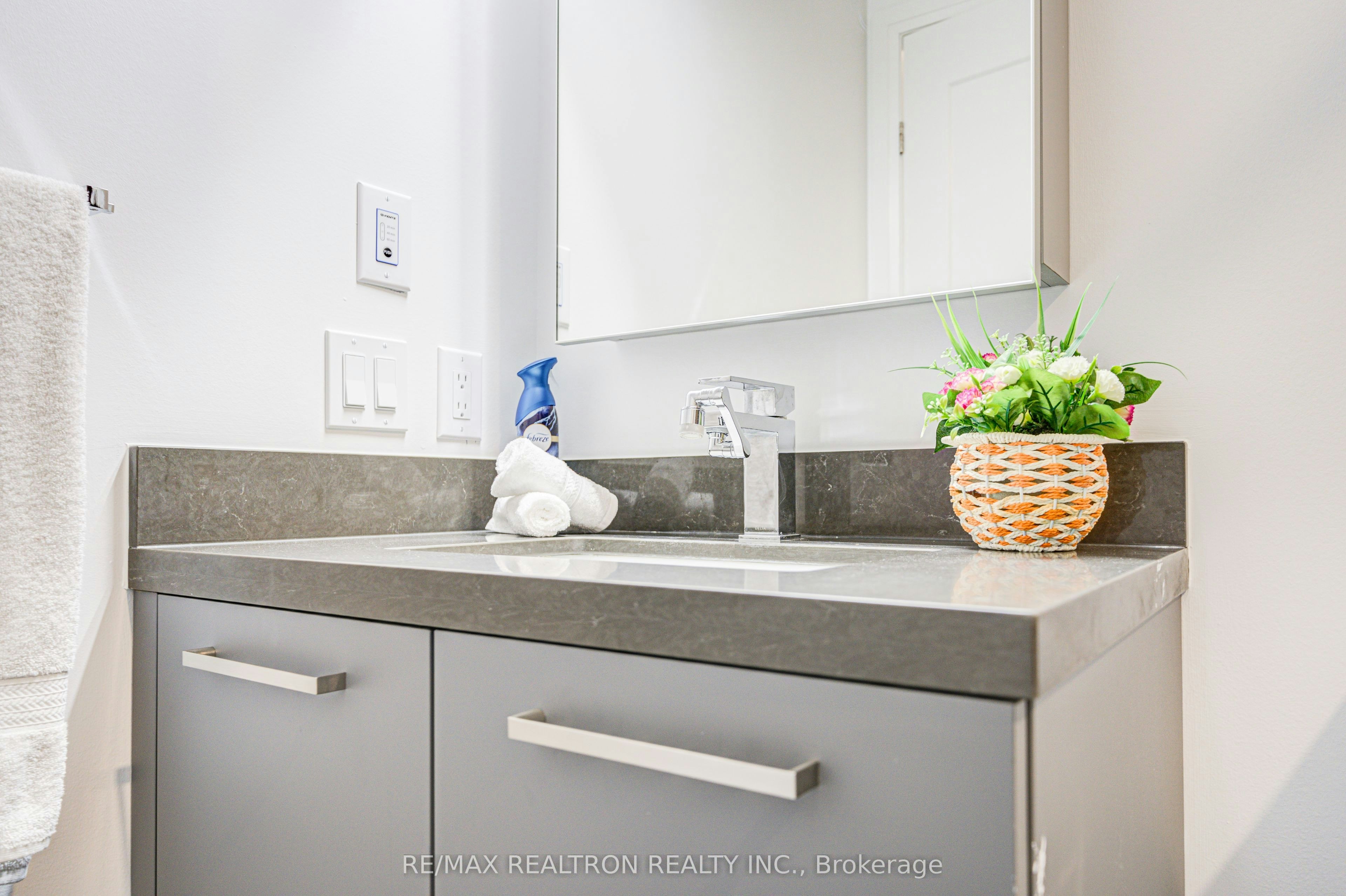 A 208-38 Gandhi Lane, Markham, ON, L3T 0G9 - 5