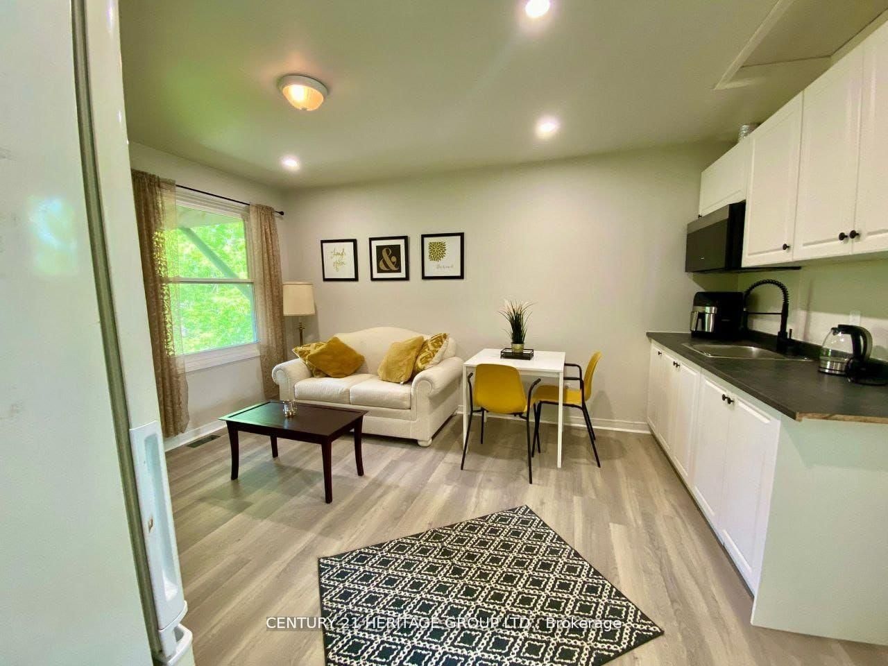B-287 Lorne Avenue, Newmarket, ON, L3Y 4K6 - 4