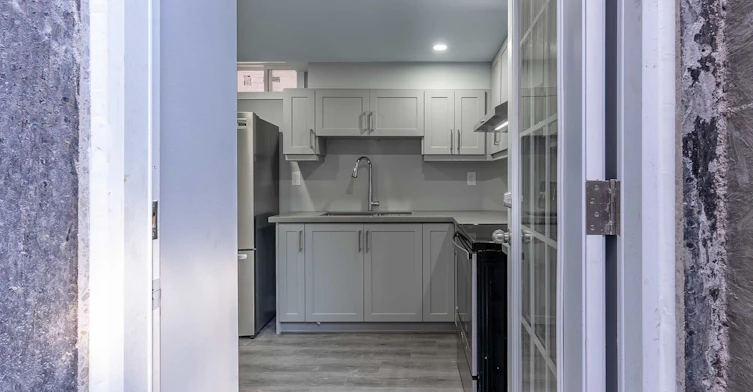 B-99 Purcell Crescent, Vaughan, ON, L6A 3C7 - 3