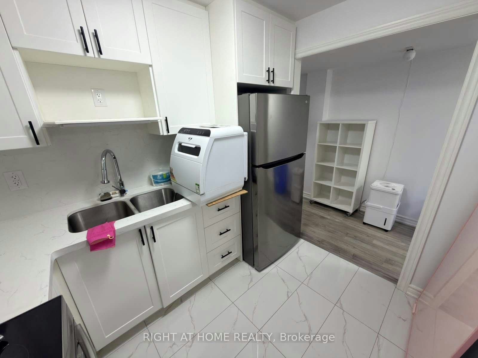 125 Maria Road, Markham, ON, L6E 0M1 - 2