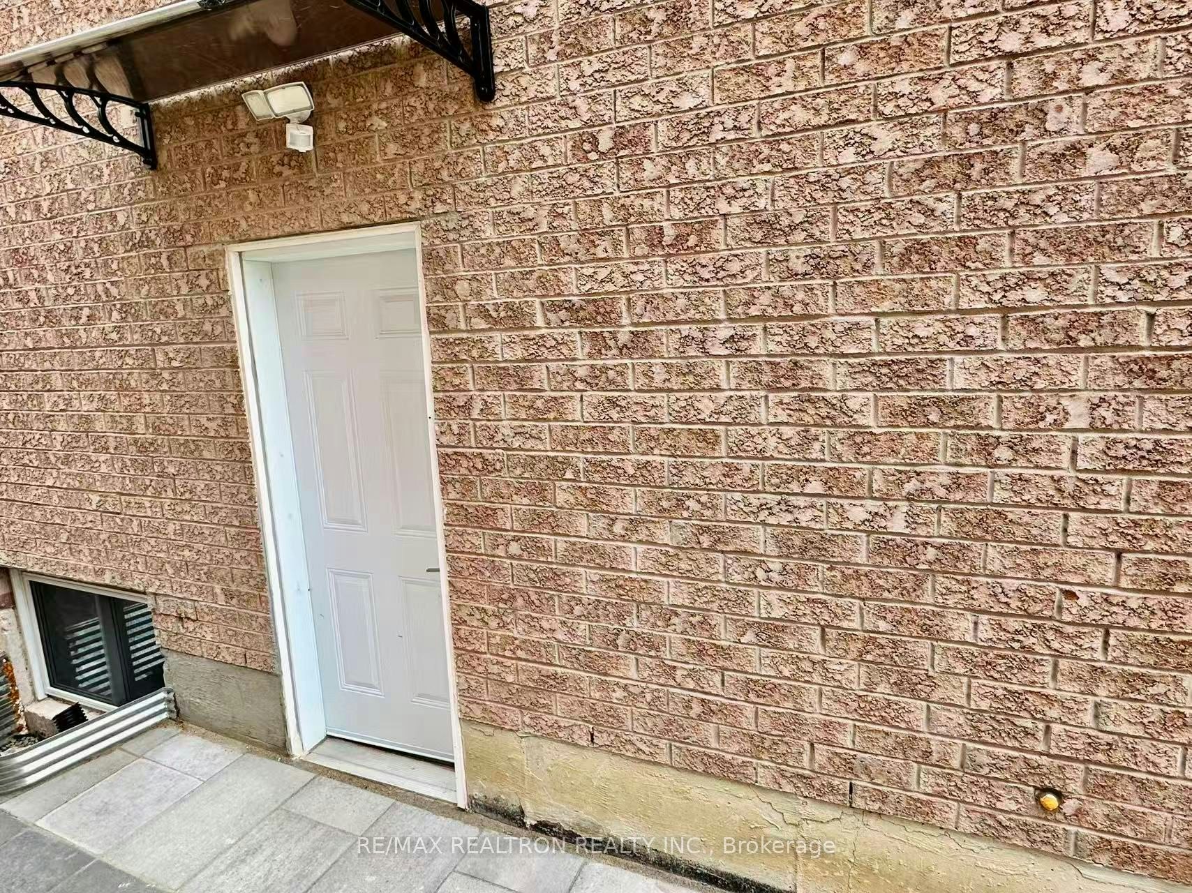Bsmt-511 Pleasant Ridge Avenue, Vaughan, ON, L4J 8X3 - 10