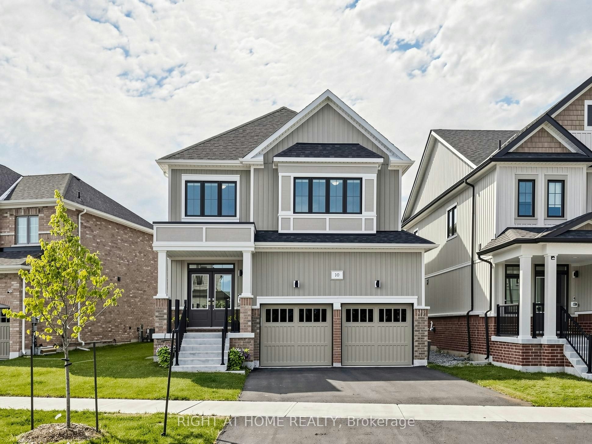 10 George Ellis Drive, Georgina, ON, L4P 0S3