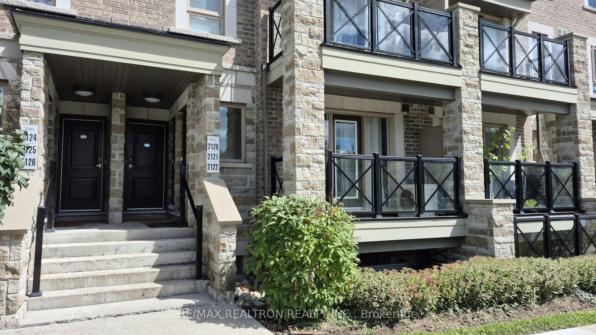 2120-2 Westmeath Lane, Markham, ON, L6B 1N5 - 3