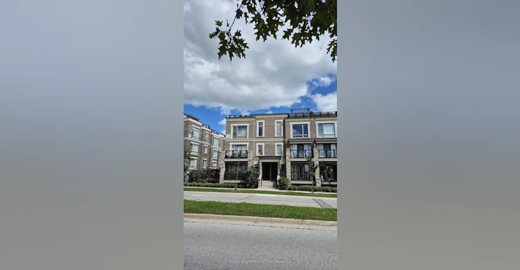 2120-2 Westmeath Lane, Markham, ON, L6B 1N5 - 2