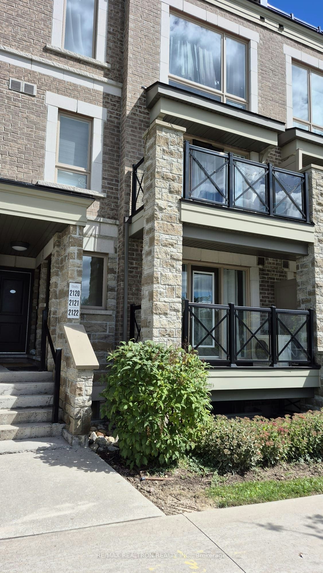 2120-2 Westmeath Lane, Markham, ON, L6B 1N5 - 4