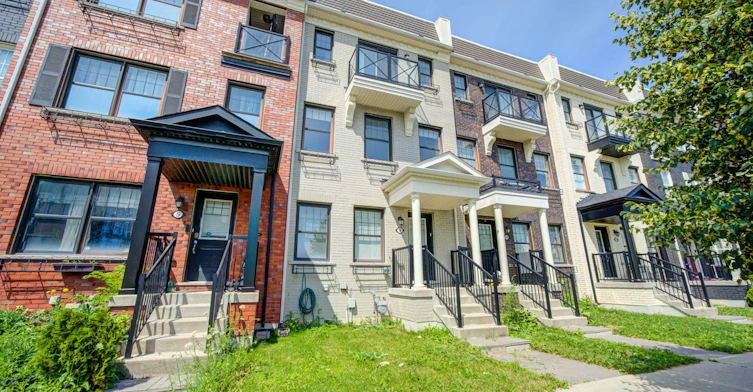 9 Milt Storey Lane, Whitchurch-Stouffville, ON, L4A 1Y4