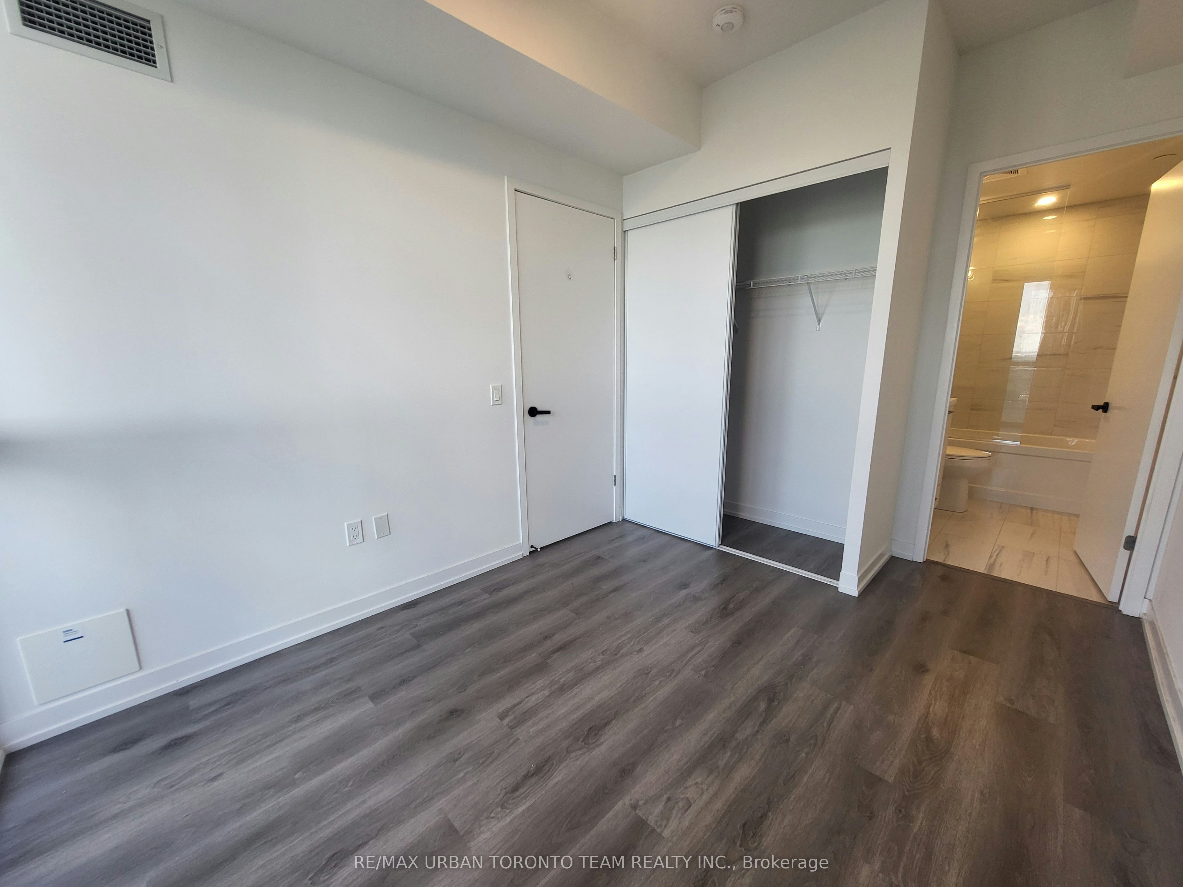808-225 Commerce Street, Vaughan, ON, L4K 0R1 - 8