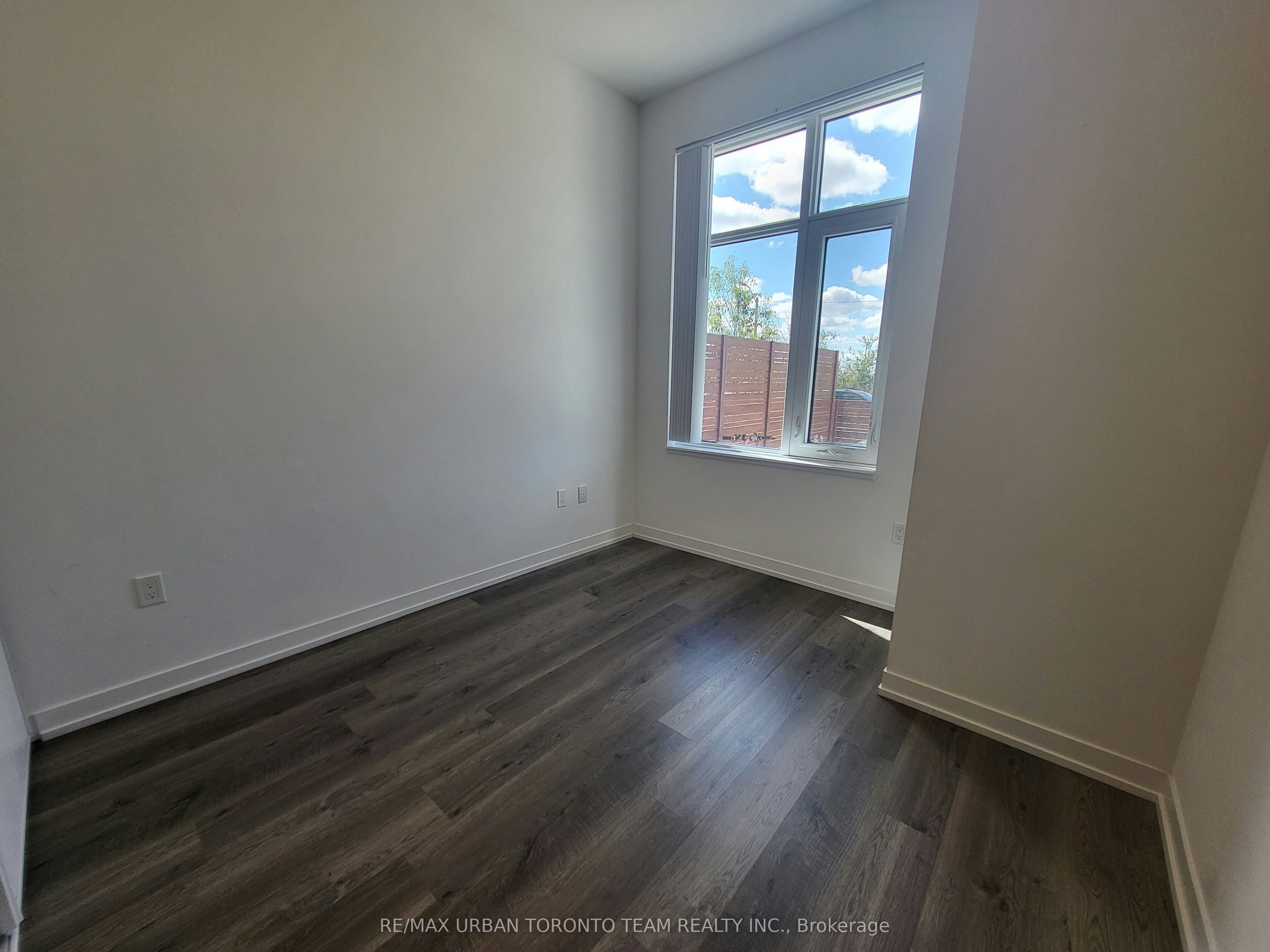 111-195 Commerce Street, Vaughan, ON, L4K 0P9 - 8