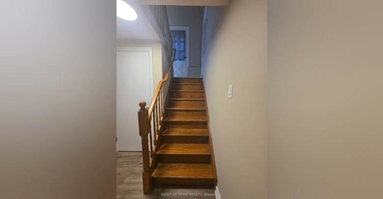 250 Hemlock Drive, Whitchurch-Stouffville, ON, L4A 5A5 - 7