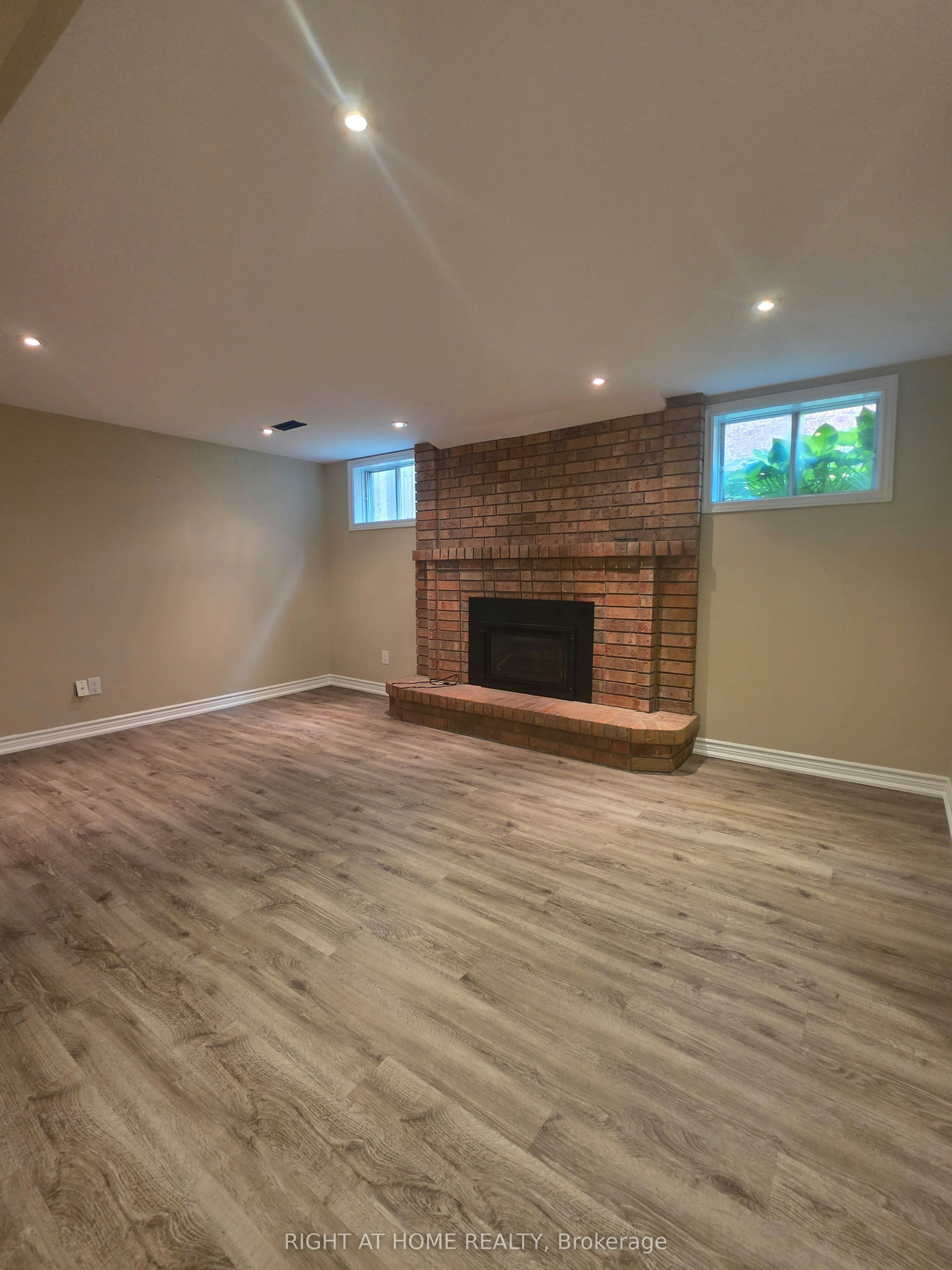 250 Hemlock Drive, Whitchurch-Stouffville, ON, L4A 5A5 - 4