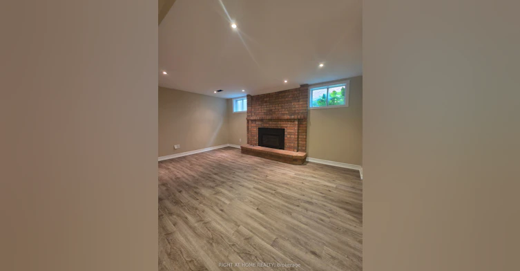 250 Hemlock Drive, Whitchurch-Stouffville, ON, L4A 5A5 - 4