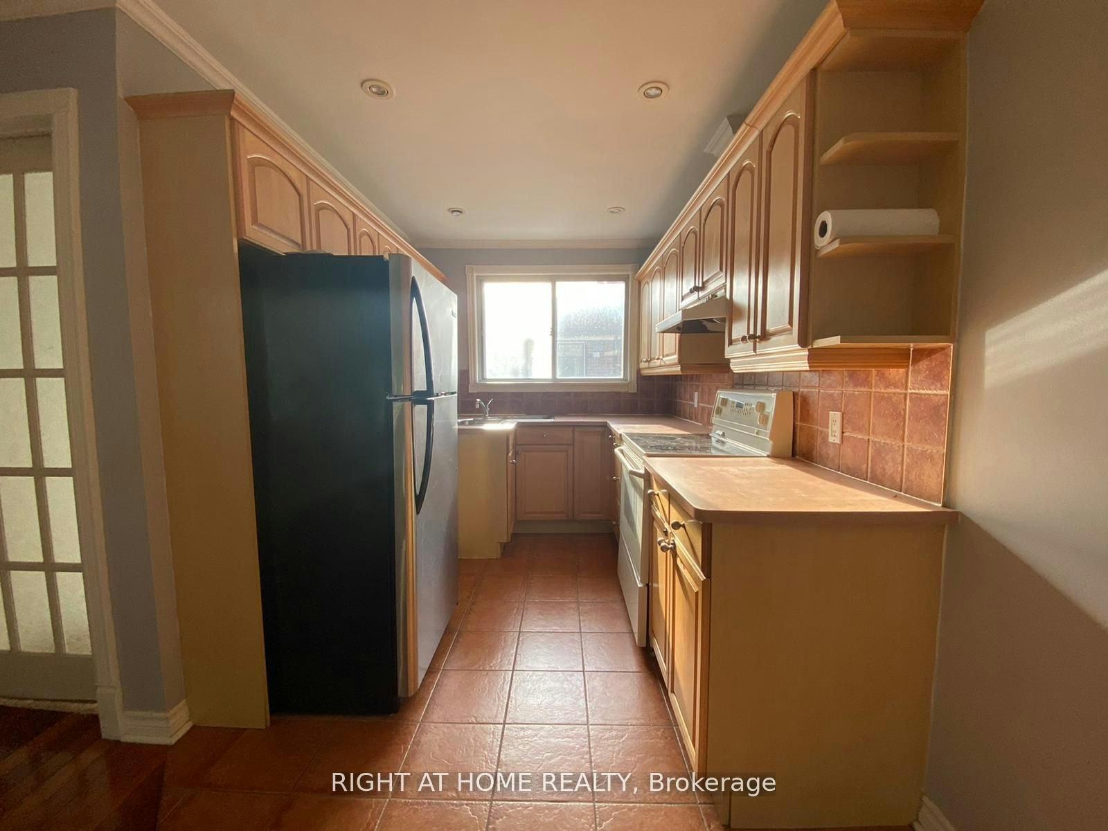 Main Floor-413 Fernleigh Circle S, Richmond Hill, ON, L4C 1E7 - 3